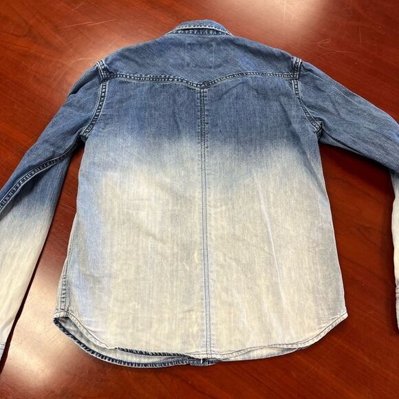 American Eagle Outfitters Denim Ombré Western Snap Button Down Shirt sz S - Picture 5 of 6